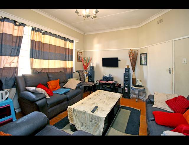 3 BEDROOM HOUSE FOR SALE IN ORANGE GROVE